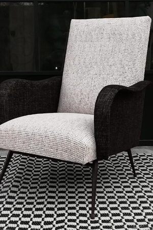 Fauteuil années 1960 noir et blanc